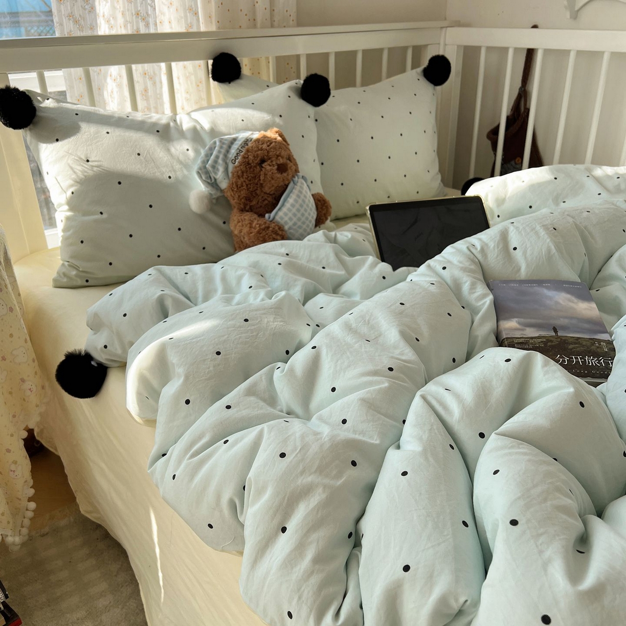 91家纺网 家纺一手货源 找家纺 轻奢坊 2026新款水洗棉波点可拆卸毛球四件套 蓝波点-枕套波点