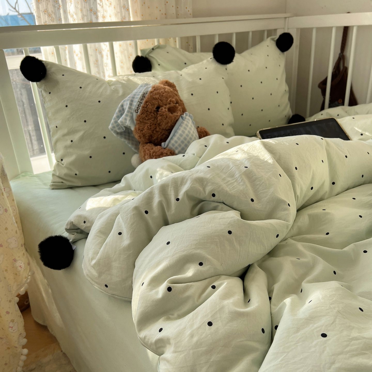 91家纺网 家纺一手货源 找家纺 轻奢坊 2026新款水洗棉波点可拆卸毛球四件套 绿波点-枕套波点