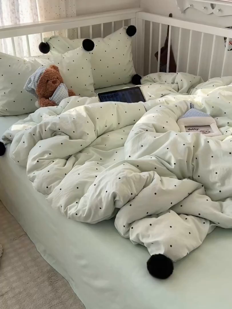 91家纺网 家纺一手货源 找家纺 轻奢坊 2026新款水洗棉波点可拆卸毛球四件套 绿波点-枕套波点