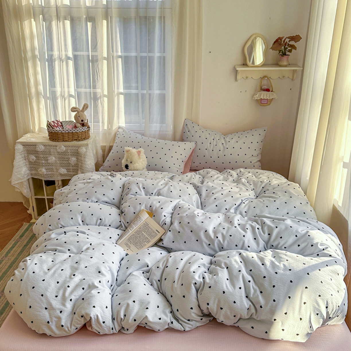 91家纺网 家纺一手货源 找家纺 宏源家纺 2026新款云感提花双层纱四件套 蓝心