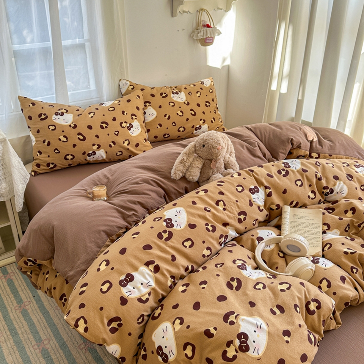 91家纺网 家纺一手货源 找家纺 宏源家纺 2026新款云感提花双层纱四件套 豹纹猫咖