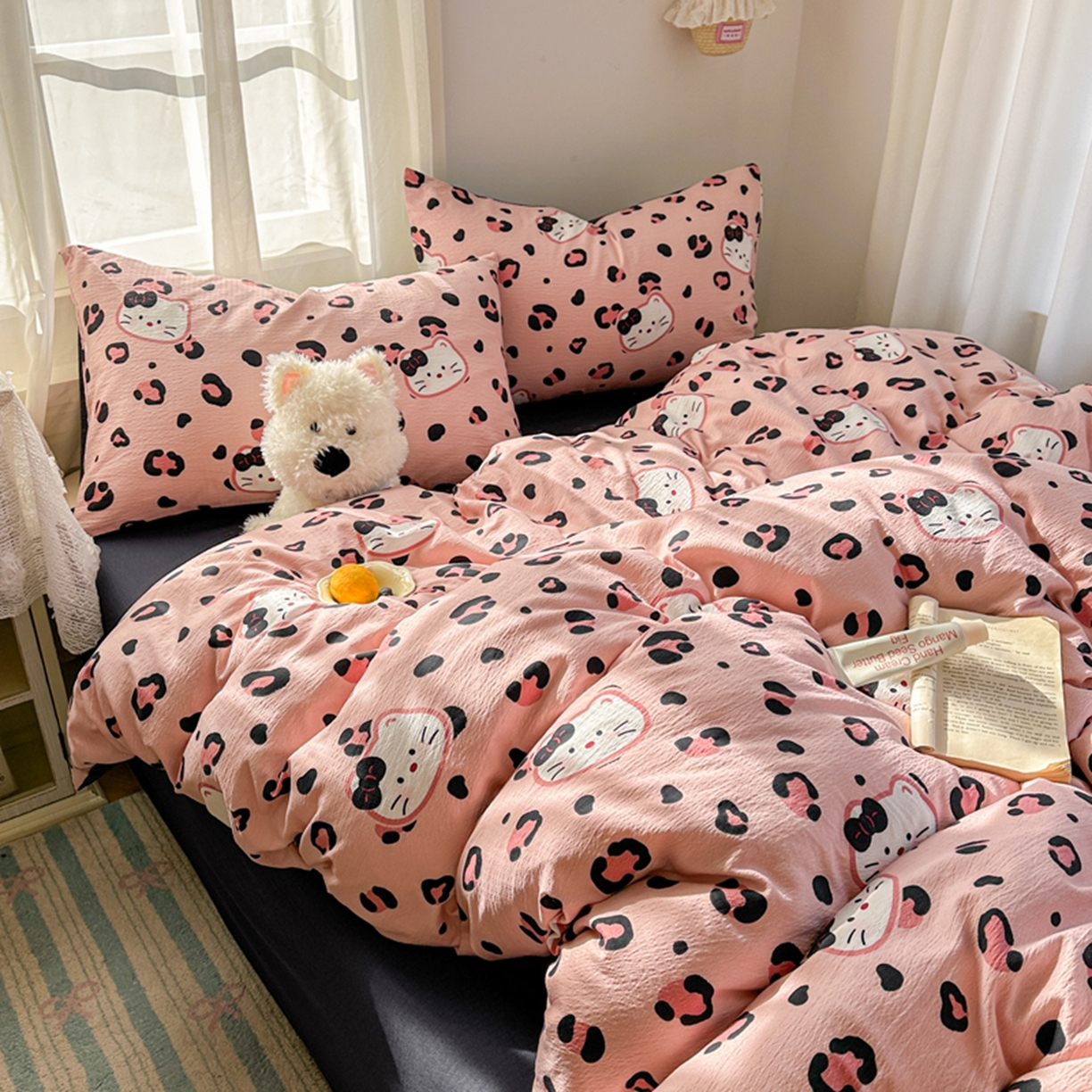 91家纺网 家纺一手货源 找家纺 宏源家纺 2026新款云感提花双层纱四件套 豹纹猫粉