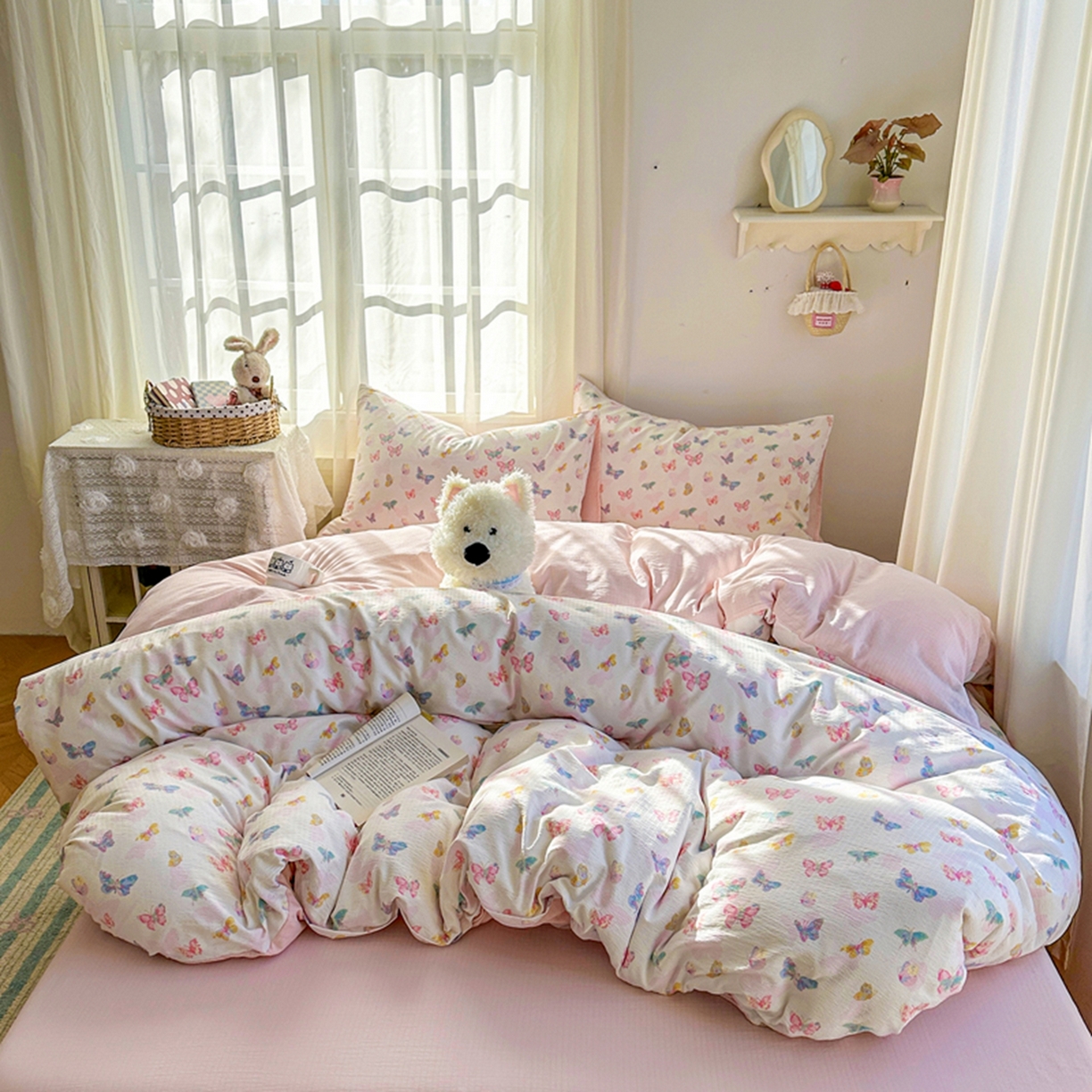 91家纺网 家纺一手货源 找家纺 宏源家纺 2026新款云感提花双层纱四件套 缤纷蝴蝶