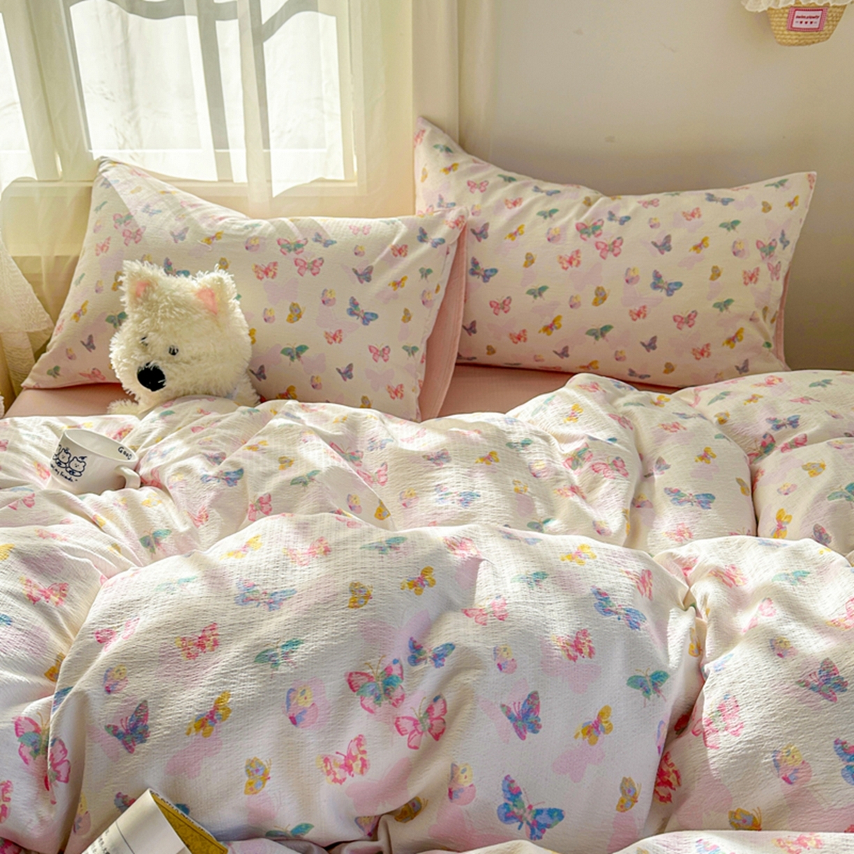 91家纺网 家纺一手货源 找家纺 宏源家纺 2026新款云感提花双层纱四件套 缤纷蝴蝶