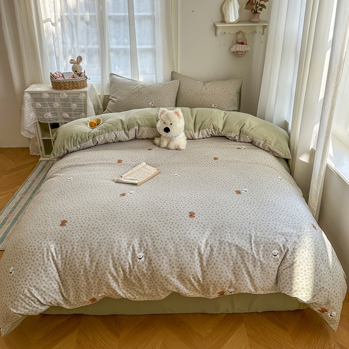 91家纺网 家纺一手货源 找家纺 宏源家纺 2026新款云感提花双层纱四件套 小花狗