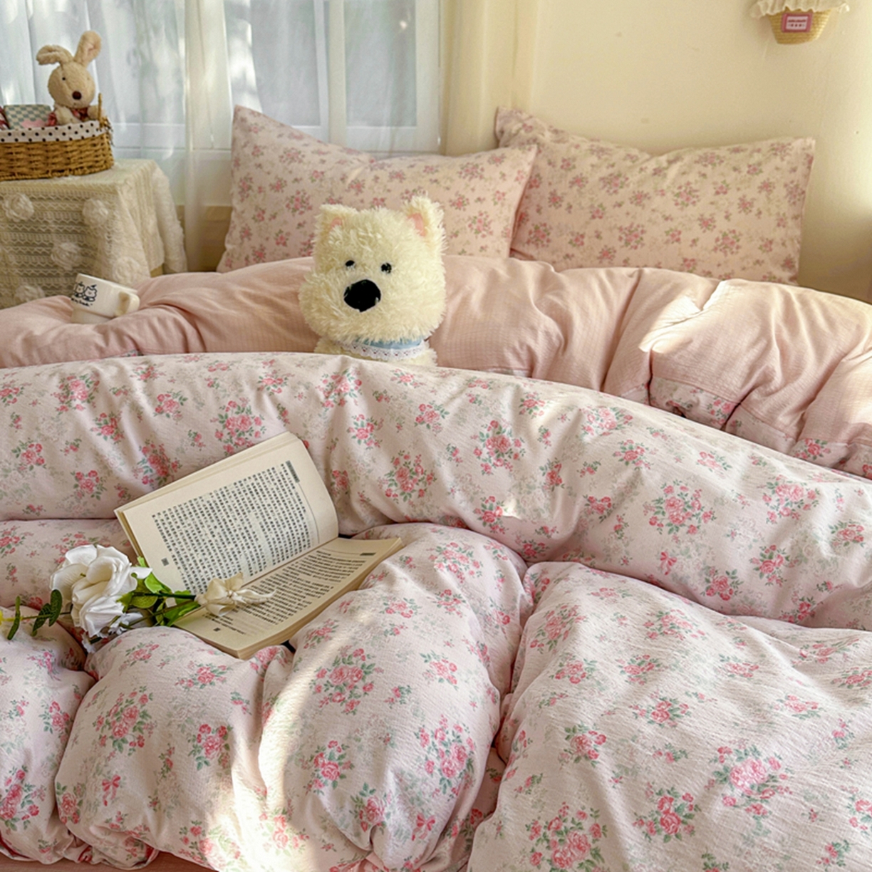 91家纺网 家纺一手货源 找家纺 宏源家纺 2026新款云感提花双层纱四件套 春天里