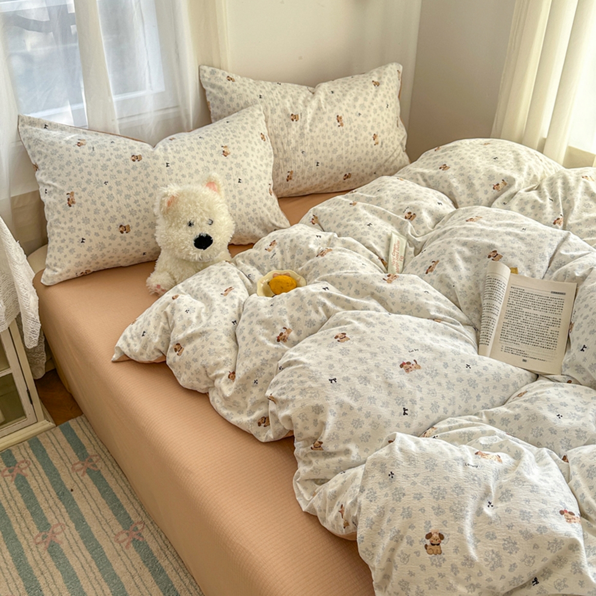 91家纺网 家纺一手货源 找家纺 宏源家纺 2026新款云感提花双层纱四件套 碎花狗