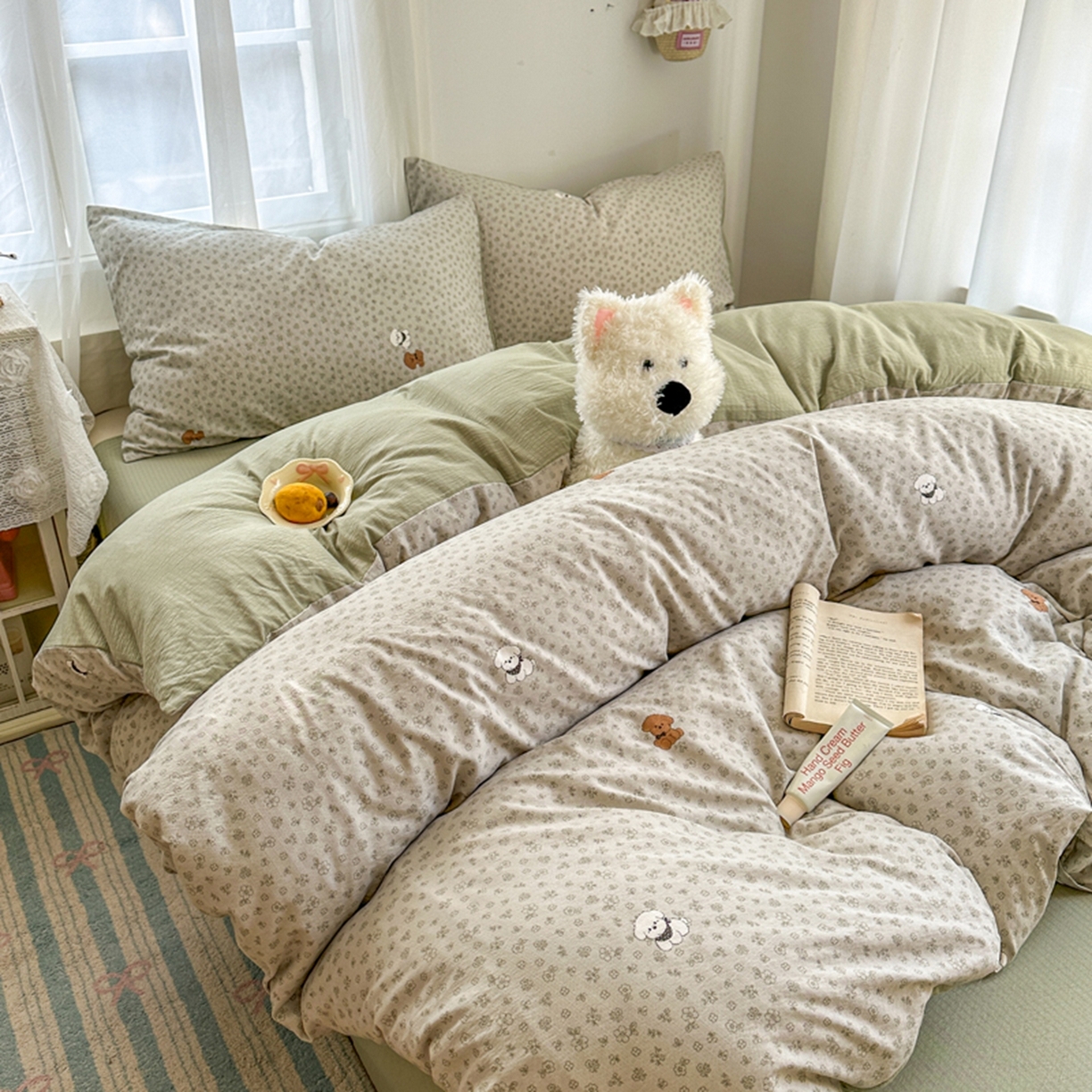 91家纺网 家纺一手货源 找家纺 宏源家纺 2026新款云感提花双层纱四件套 小花狗