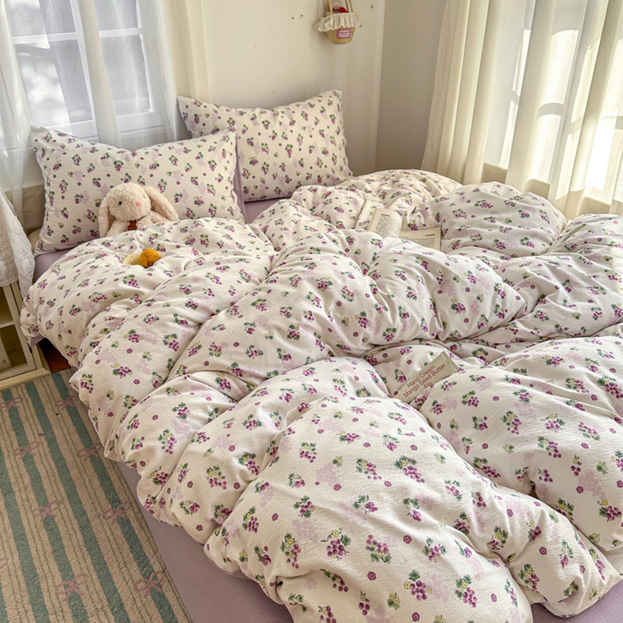 91家纺网 家纺一手货源 找家纺 宏源家纺 2026新款云感提花双层纱四件套 紫葡萄