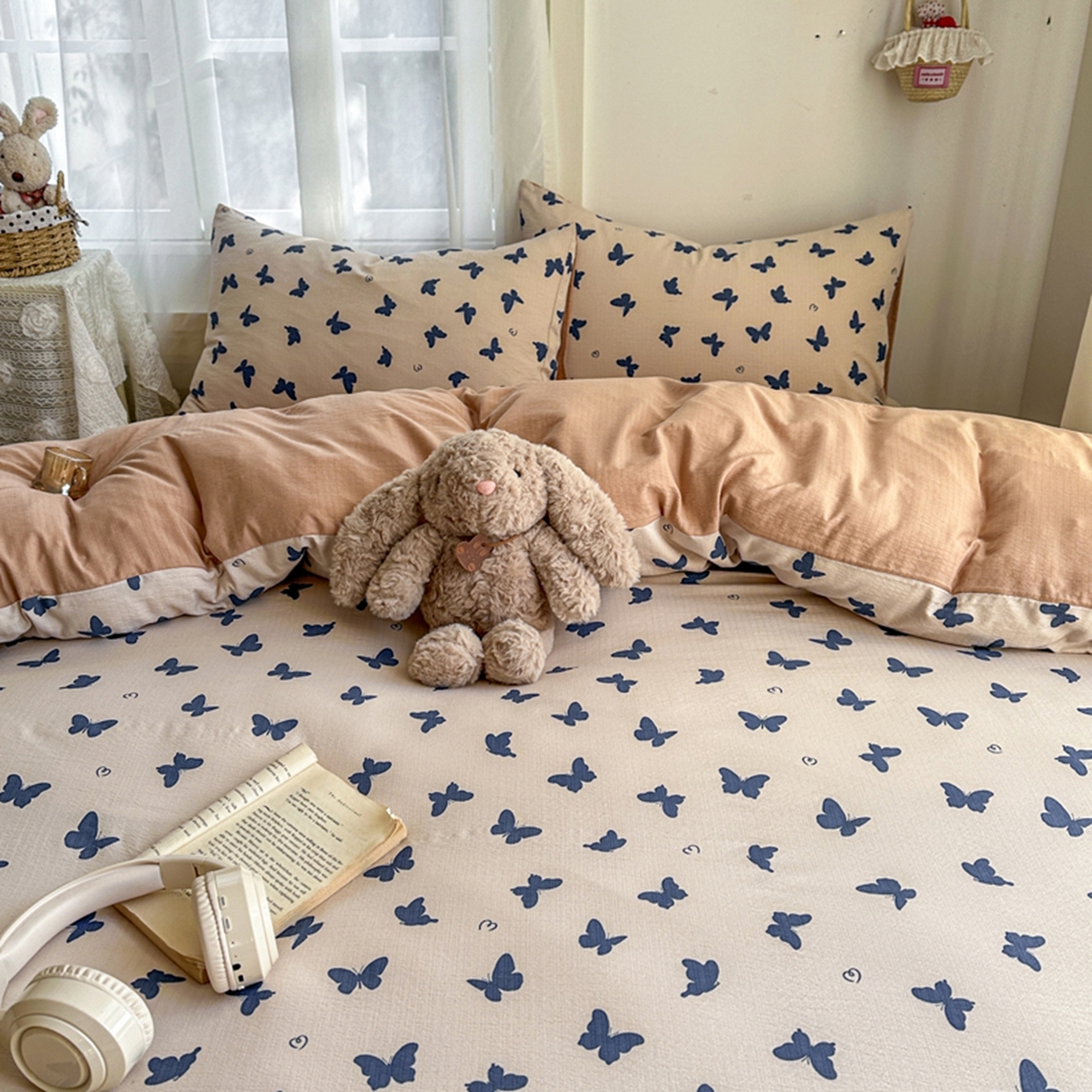 91家纺网 家纺一手货源 找家纺 宏源家纺 2026新款云感提花双层纱四件套 蝴蝶蓝