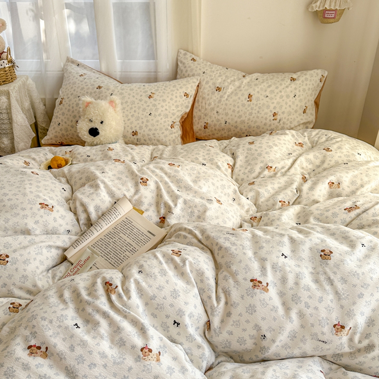 91家纺网 家纺一手货源 找家纺 宏源家纺 2026新款云感提花双层纱四件套 碎花狗