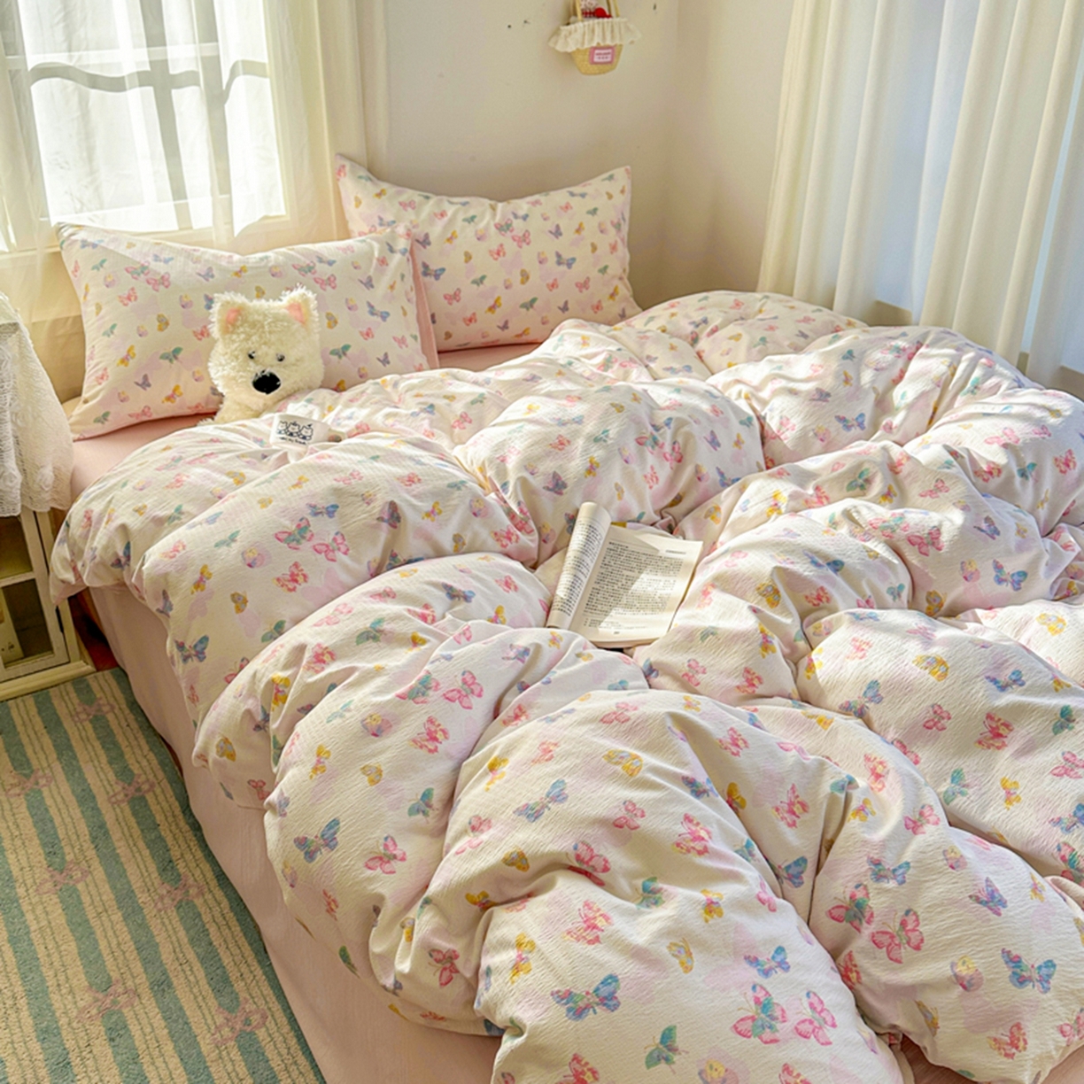 91家纺网 家纺一手货源 找家纺 宏源家纺 2026新款云感提花双层纱四件套 缤纷蝴蝶