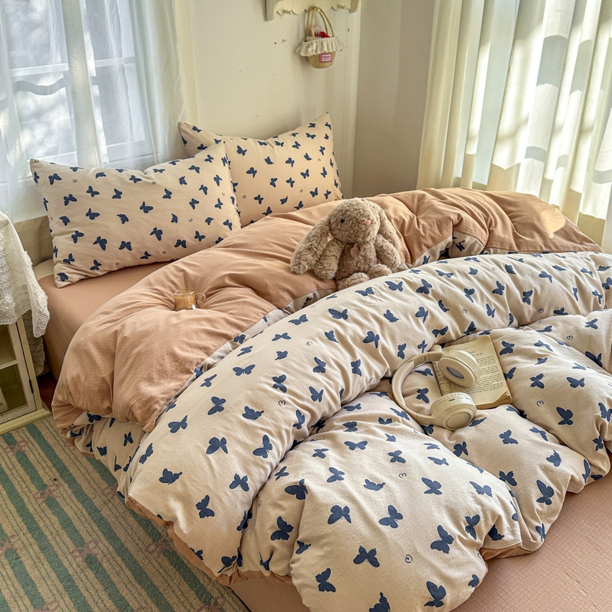 91家纺网 家纺一手货源 找家纺 宏源家纺 2026新款云感提花双层纱四件套 蝴蝶蓝