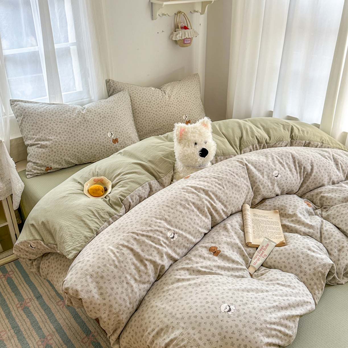 91家纺网 家纺一手货源 找家纺 宏源家纺 2026新款云感提花双层纱四件套 小花狗