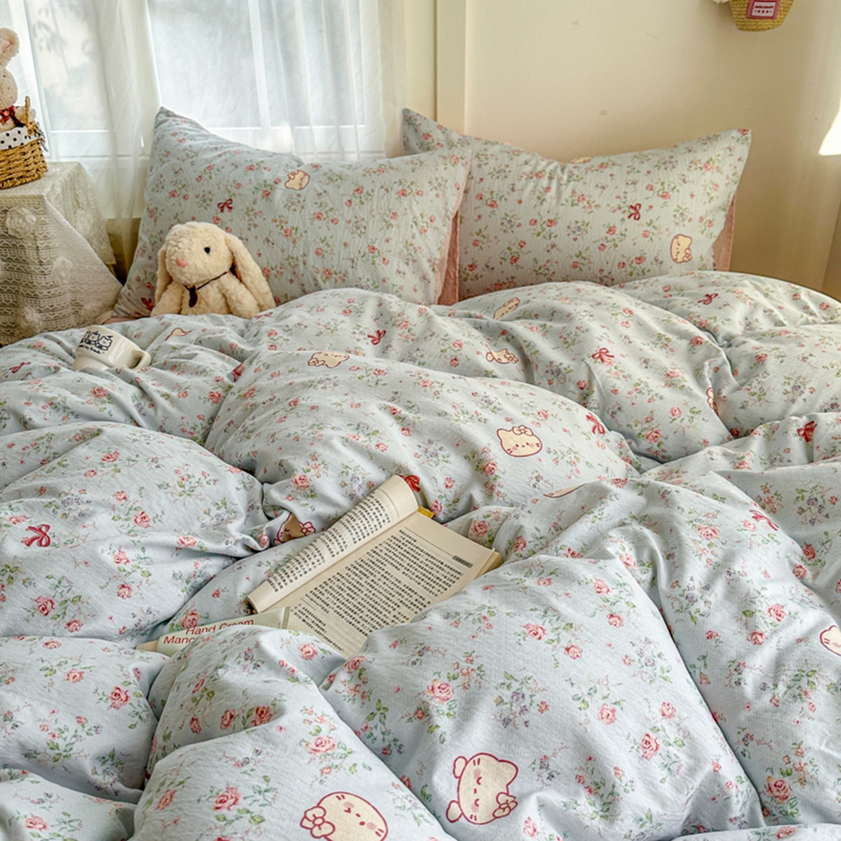 91家纺网 家纺一手货源 找家纺 宏源家纺 2026新款云感提花双层纱四件套 小花猫