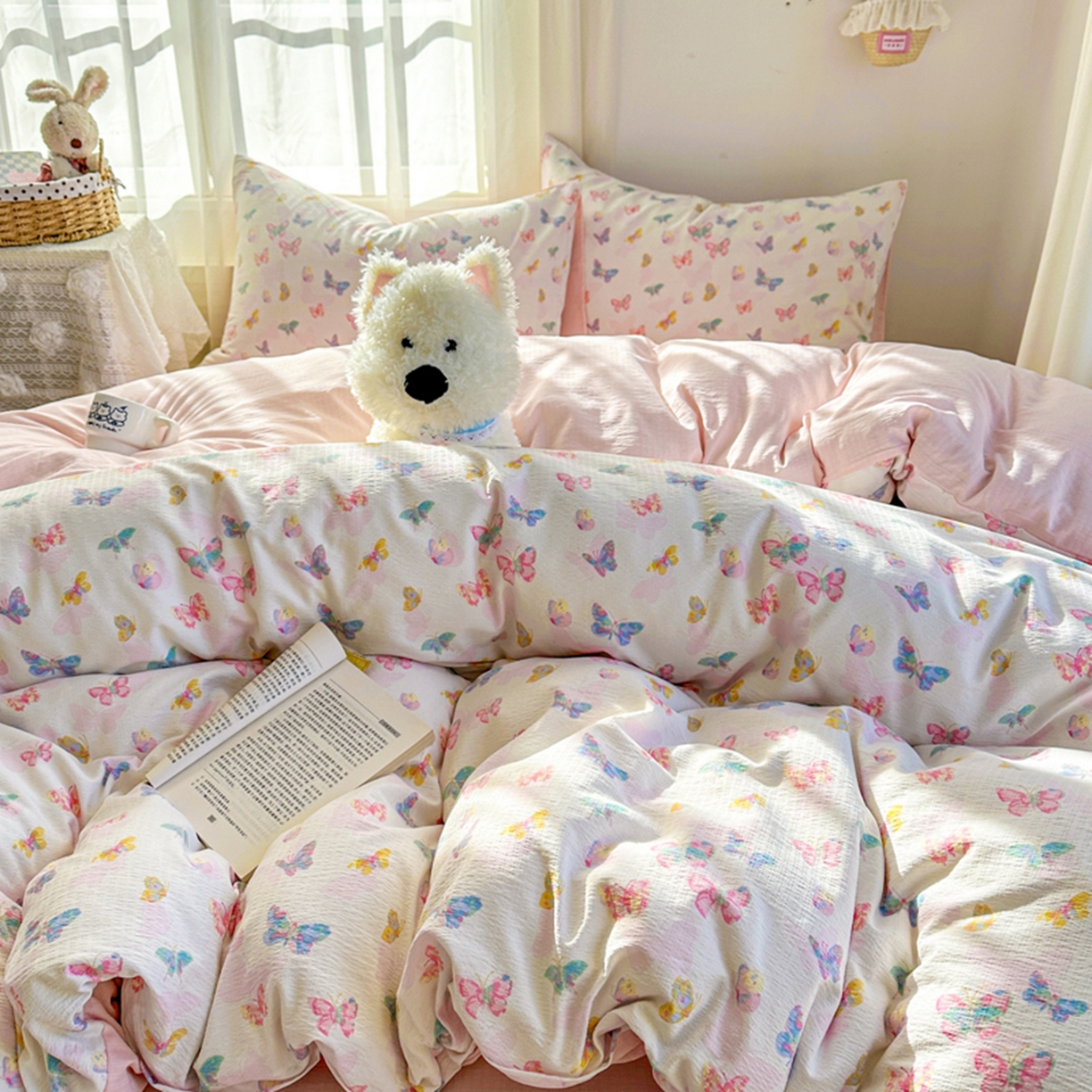 91家纺网 家纺一手货源 找家纺 宏源家纺 2026新款云感提花双层纱四件套 缤纷蝴蝶