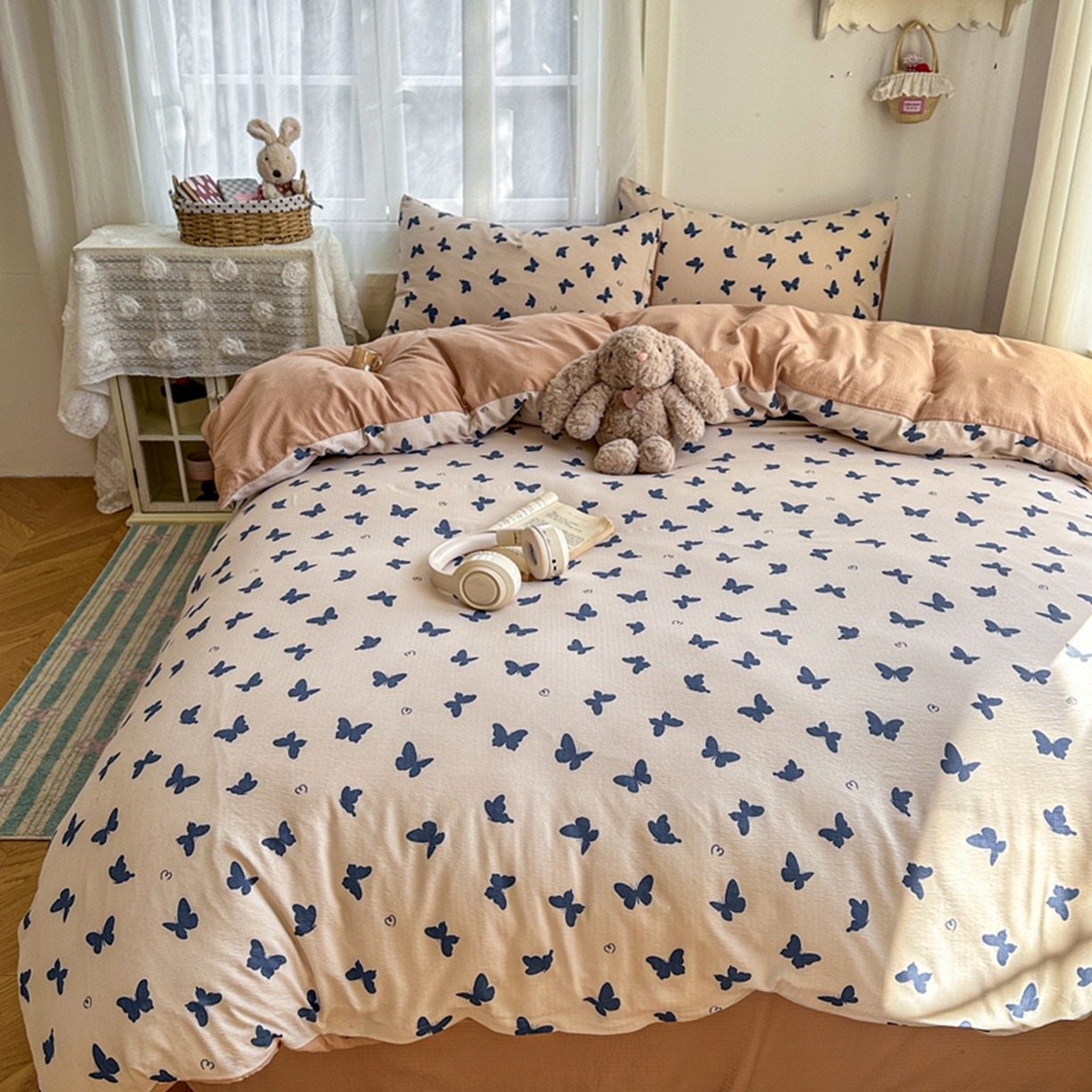 91家纺网 家纺一手货源 找家纺 宏源家纺 2026新款云感提花双层纱四件套 蝴蝶蓝