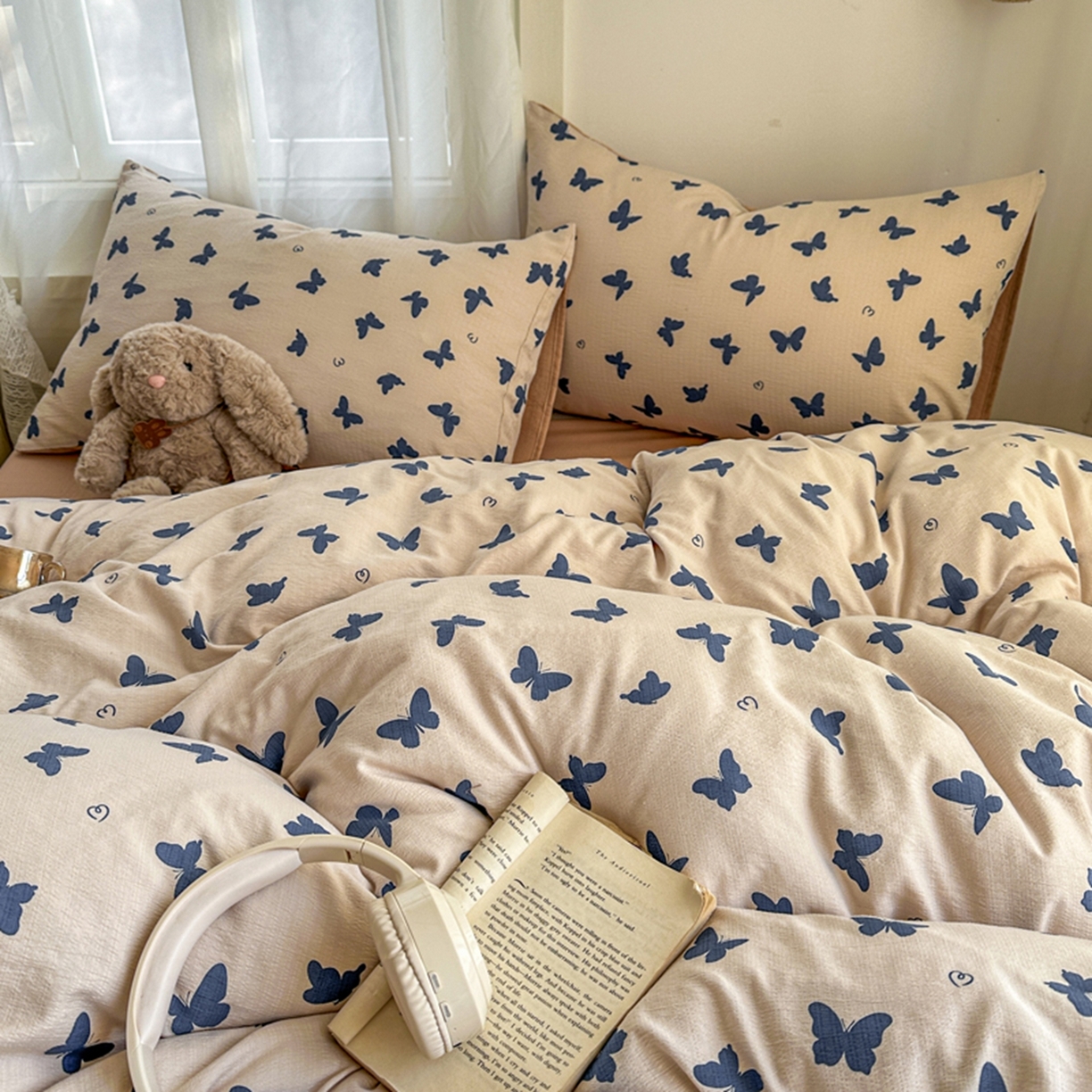 91家纺网 家纺一手货源 找家纺 宏源家纺 2026新款云感提花双层纱四件套 蝴蝶蓝