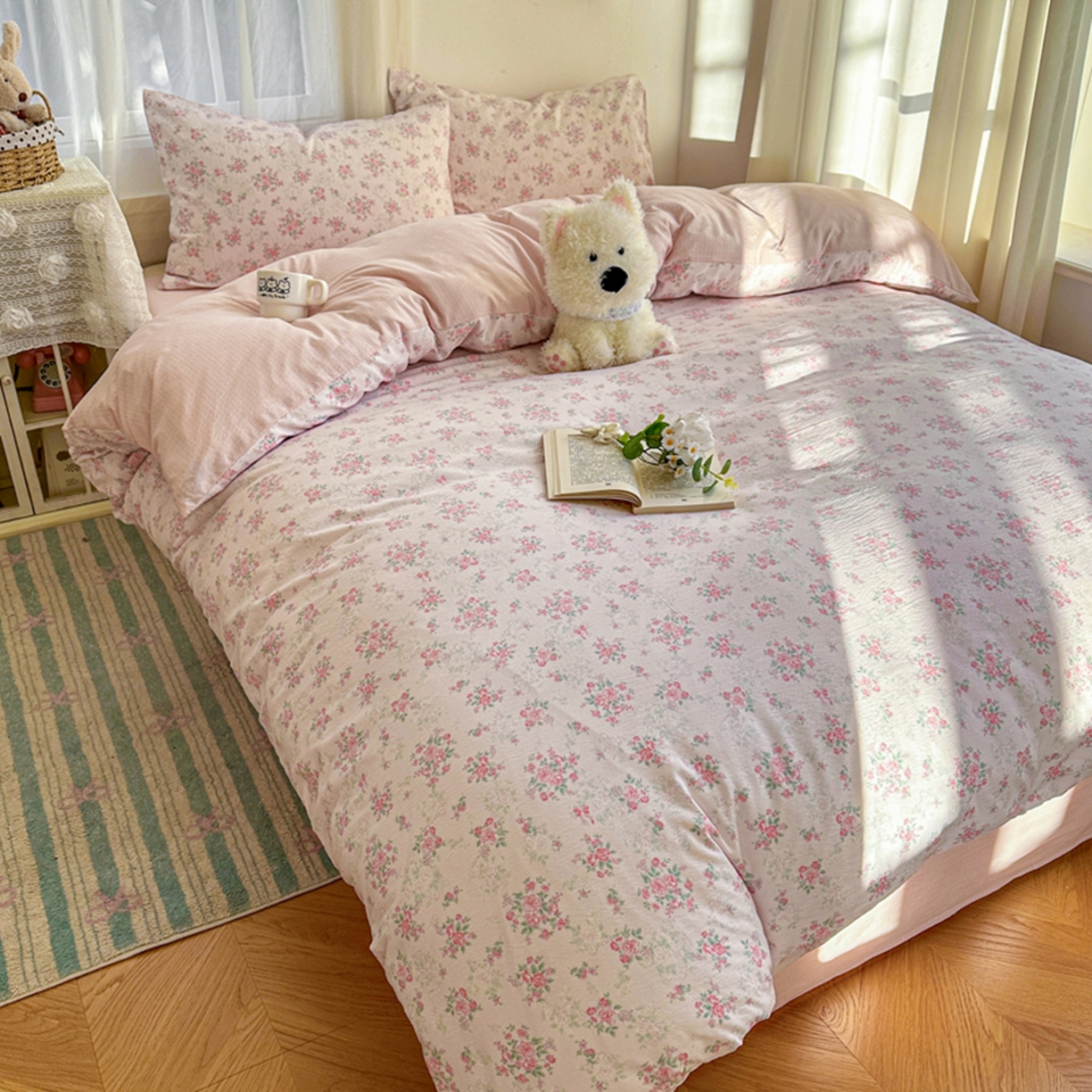 91家纺网 家纺一手货源 找家纺 宏源家纺 2026新款云感提花双层纱四件套 春天里