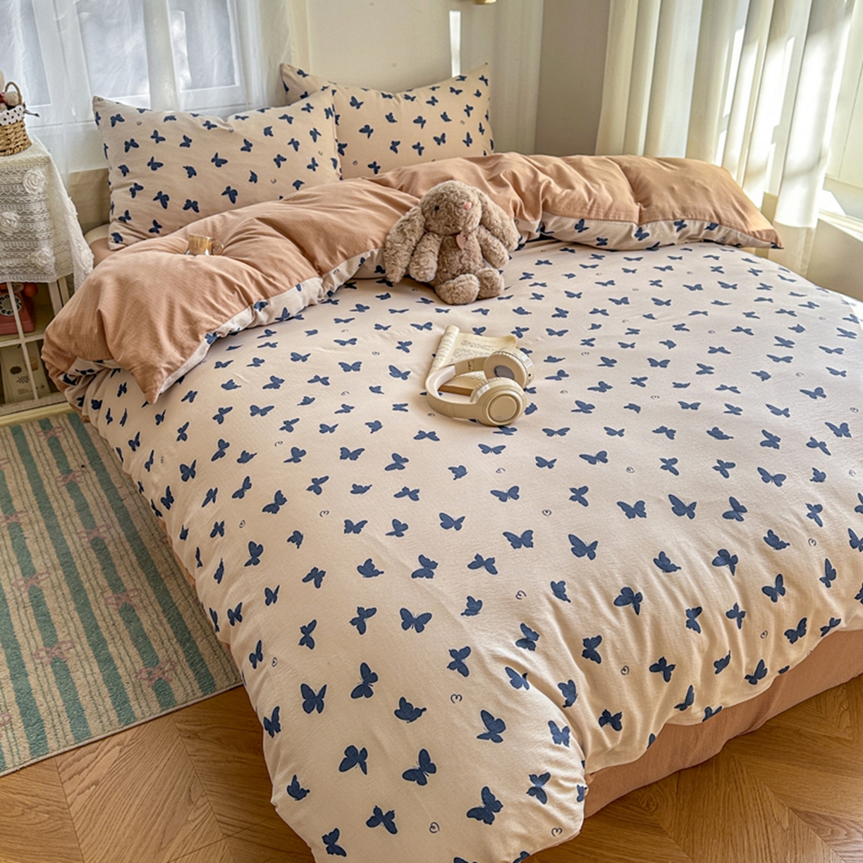 91家纺网 家纺一手货源 找家纺 宏源家纺 2026新款云感提花双层纱四件套 蝴蝶蓝