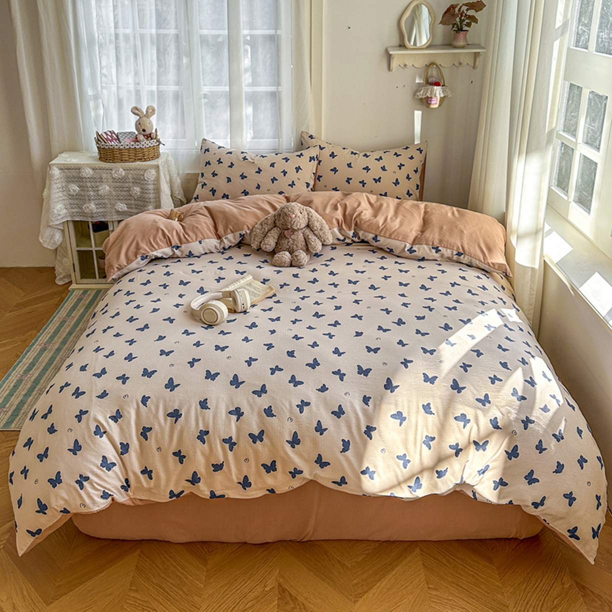 91家纺网 家纺一手货源 找家纺 宏源家纺 2026新款云感提花双层纱四件套 蝴蝶蓝