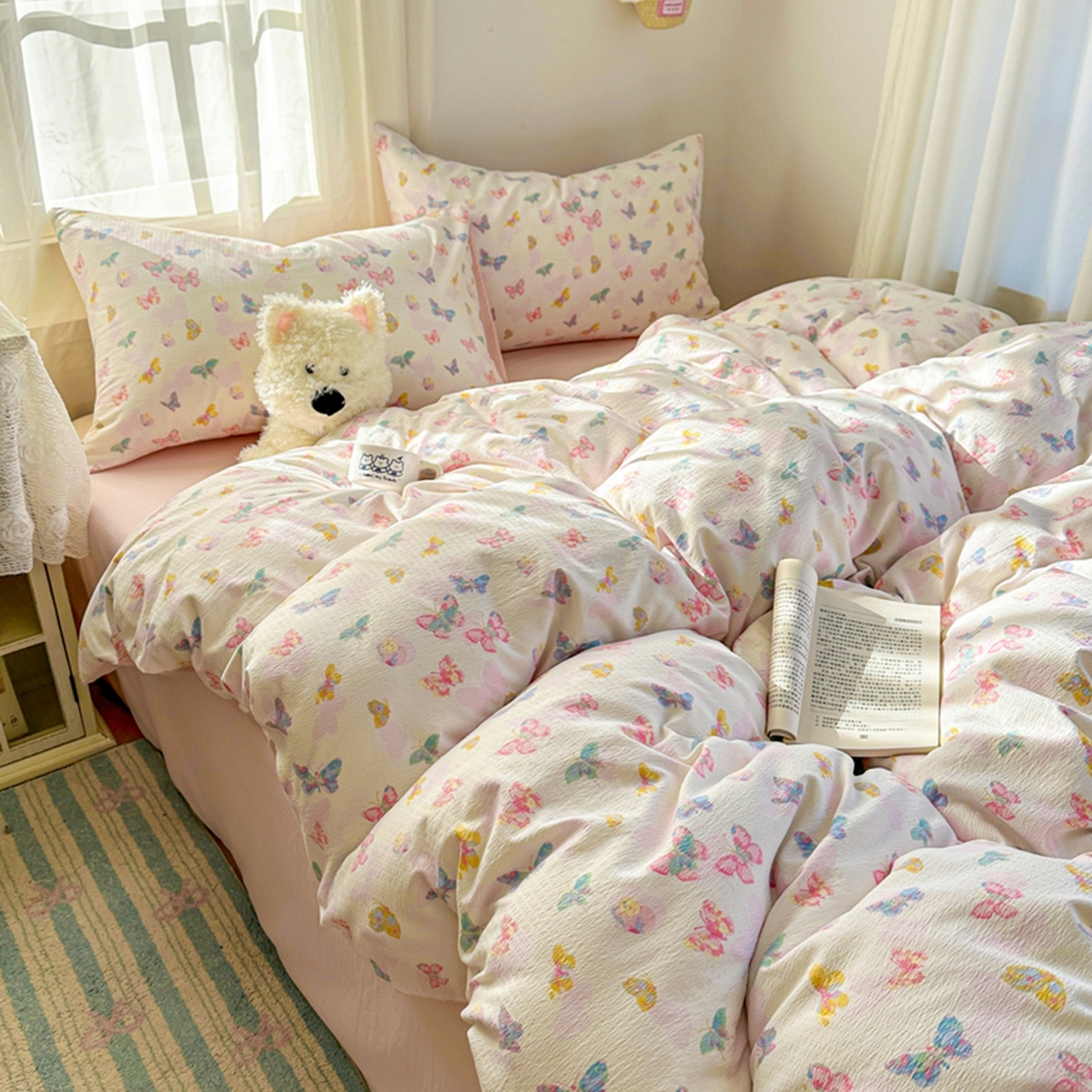 91家纺网 家纺一手货源 找家纺 宏源家纺 2026新款云感提花双层纱四件套 缤纷蝴蝶