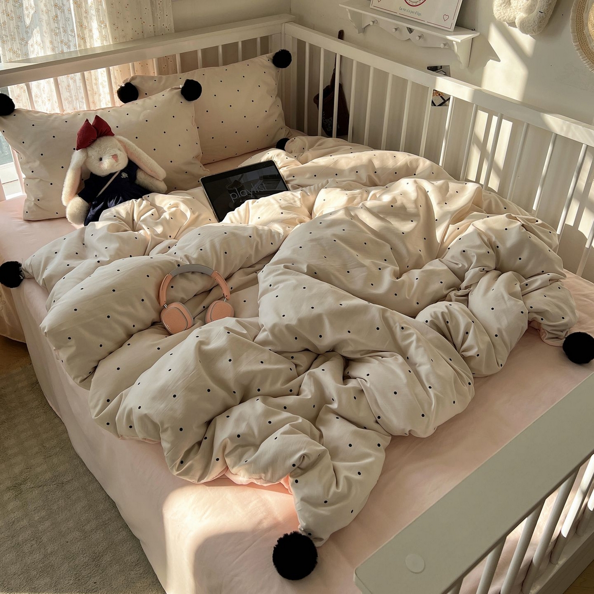 91家纺网 家纺一手货源 找家纺 轻奢坊 2026新款水洗棉波点可拆卸毛球四件套 米波点-枕套波点