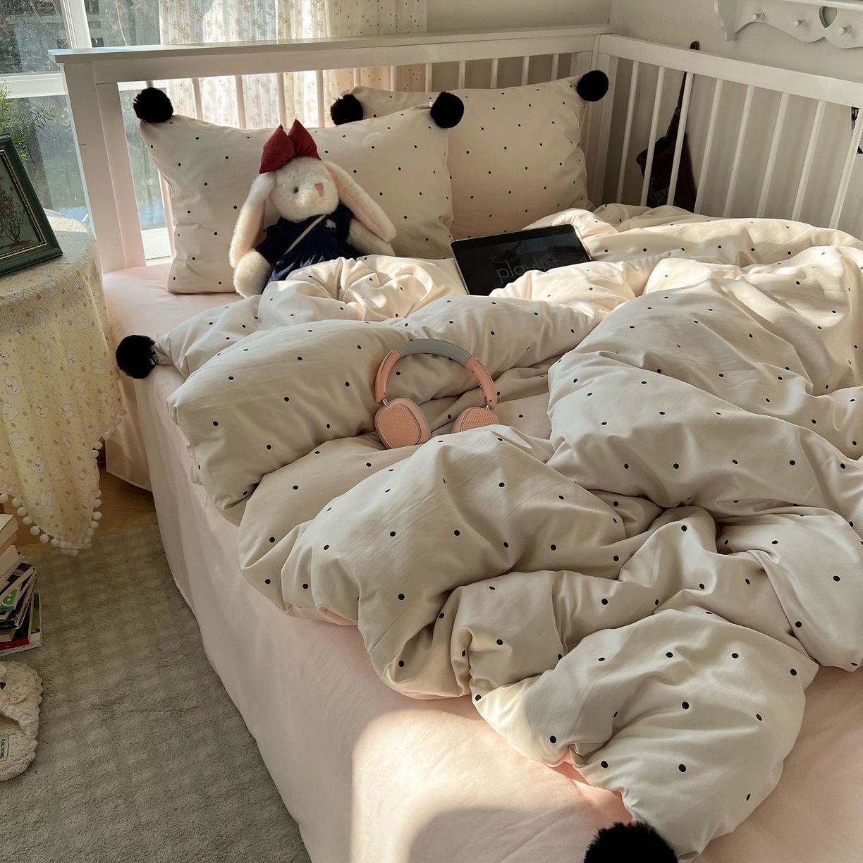 91家纺网 家纺一手货源 找家纺 轻奢坊 2026新款水洗棉波点可拆卸毛球四件套 米波点-枕套波点