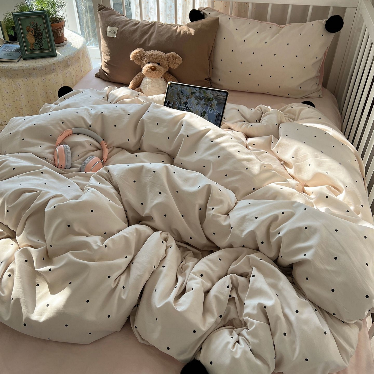 91家纺网 家纺一手货源 找家纺 轻奢坊 2026新款水洗棉波点可拆卸毛球四件套 米波点-枕套混搭