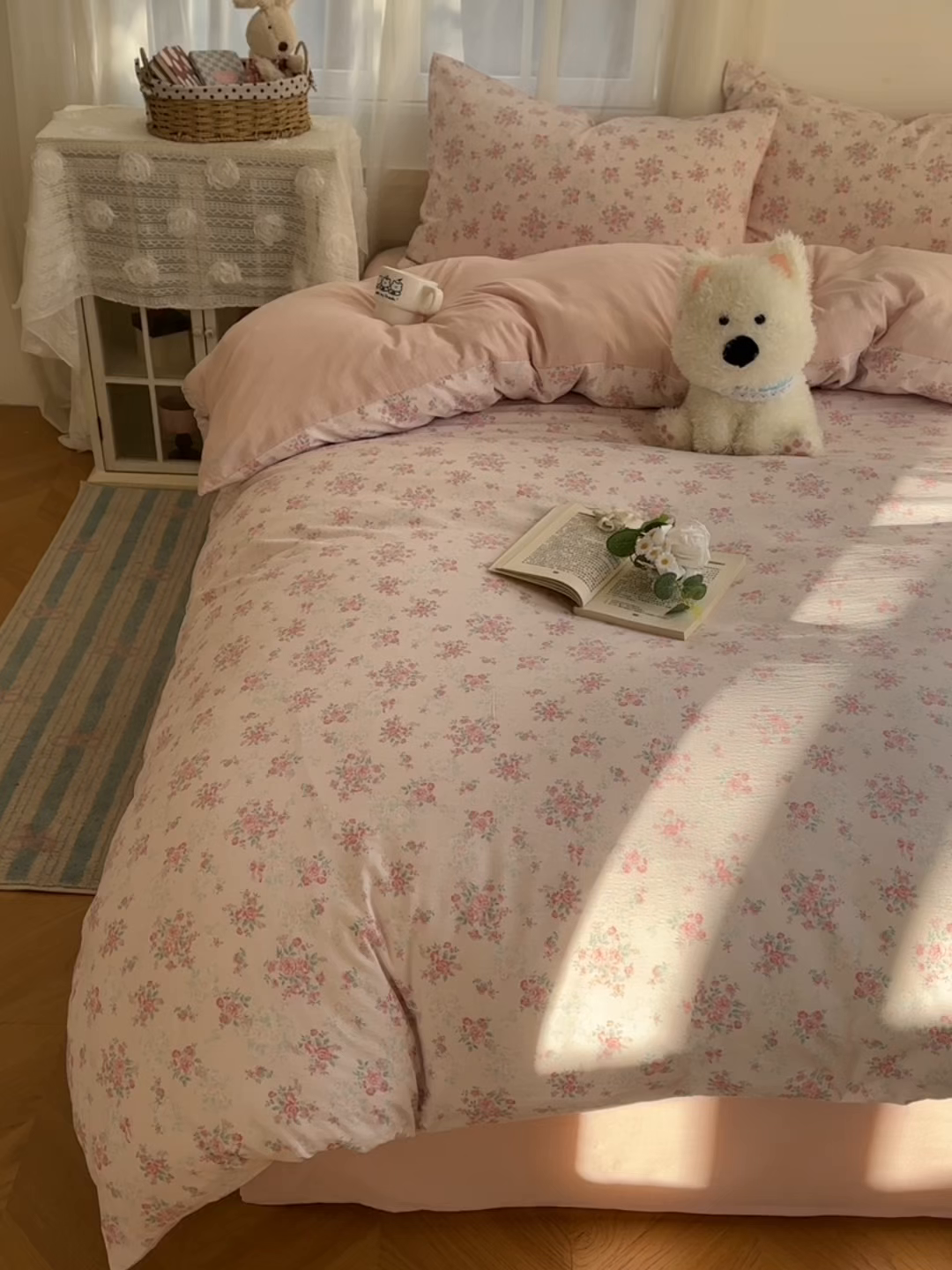 91家纺网 家纺一手货源 找家纺 宏源家纺 2026新款云感提花双层纱四件套 春天里