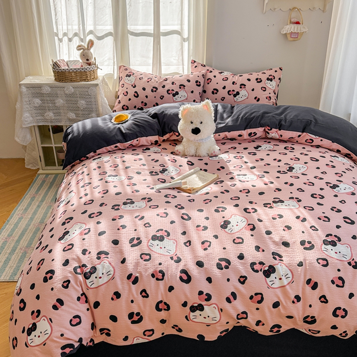 91家纺网 家纺一手货源 找家纺 宏源家纺 2026新款云感提花双层纱四件套 豹纹猫粉