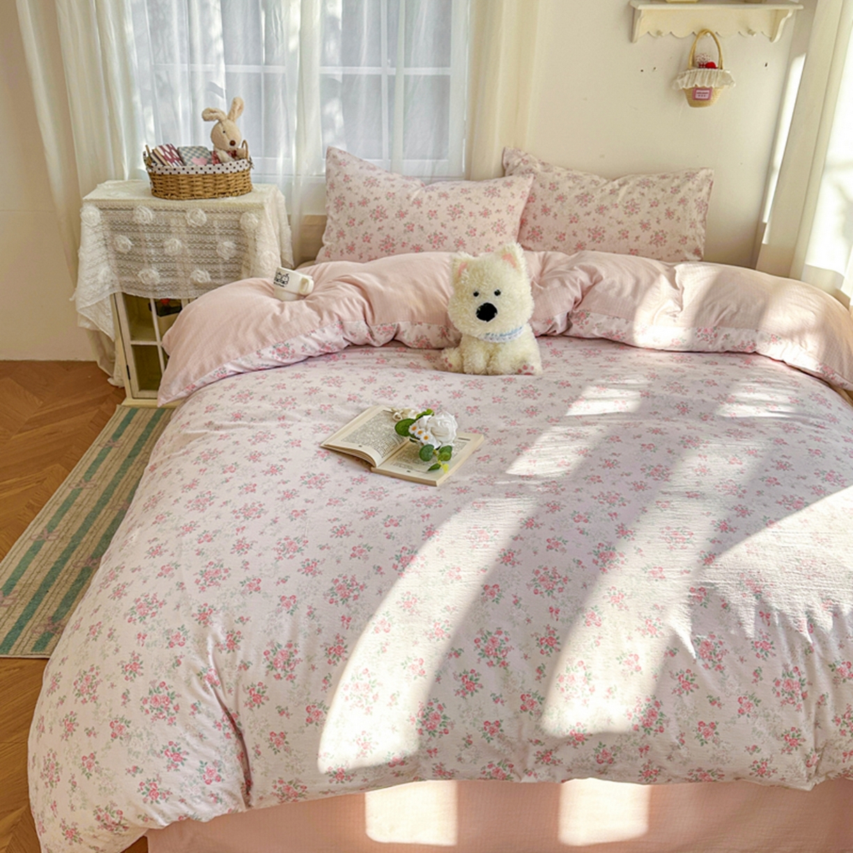 91家纺网 家纺一手货源 找家纺 宏源家纺 2026新款云感提花双层纱四件套 春天里