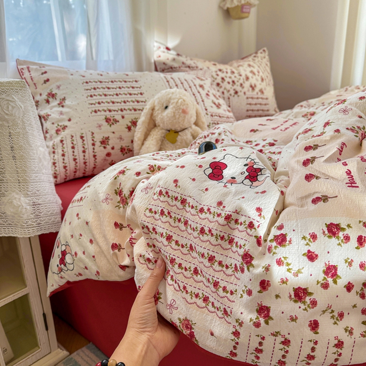 91家纺网 家纺一手货源 找家纺 宏源家纺 2026新款云感提花双层纱四件套 幸福猫咪