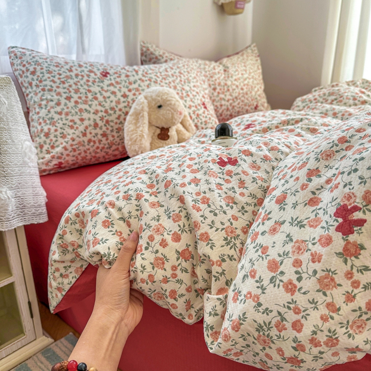 91家纺网 家纺一手货源 找家纺 宏源家纺 2026新款云感提花双层纱四件套 花境