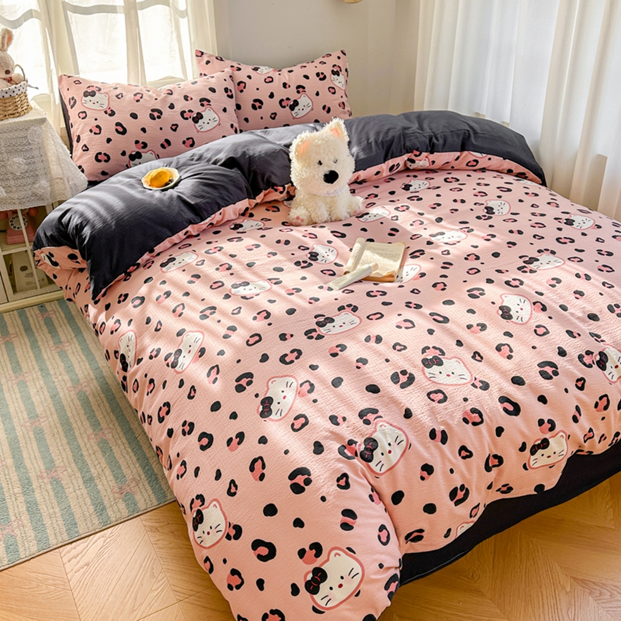 91家纺网 家纺一手货源 找家纺 宏源家纺 2026新款云感提花双层纱四件套 豹纹猫粉