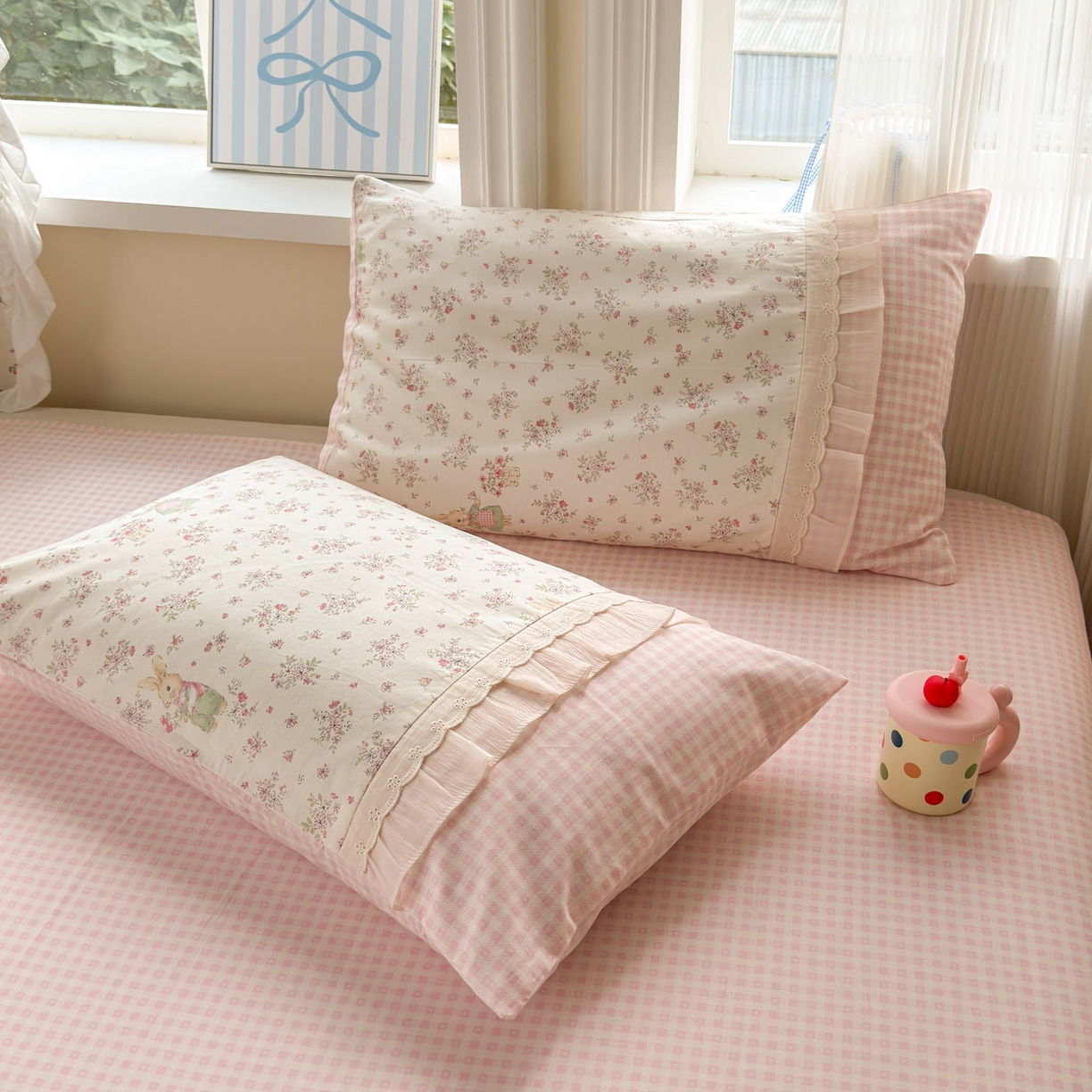 91家纺网 家纺一手货源 找家纺 云锦家居 2026新款纯棉拼接花边小清新工艺款四件套 花田兔兔