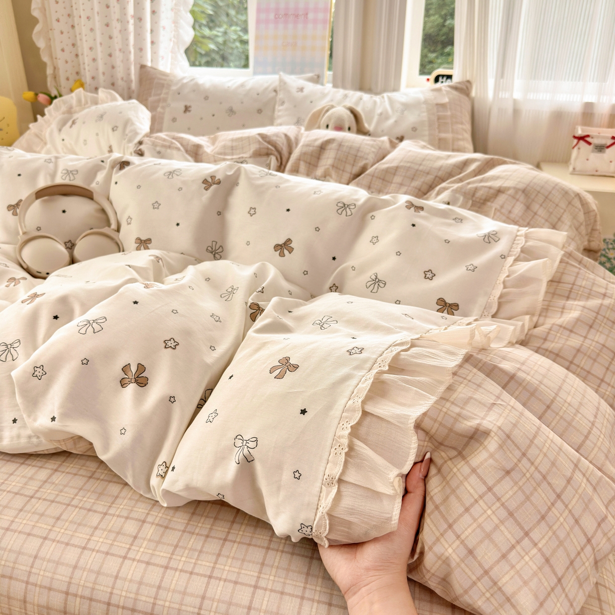 91家纺网 家纺一手货源 找家纺 云锦家居 2026新款纯棉拼接花边小清新工艺款四件套 凯莉梦境