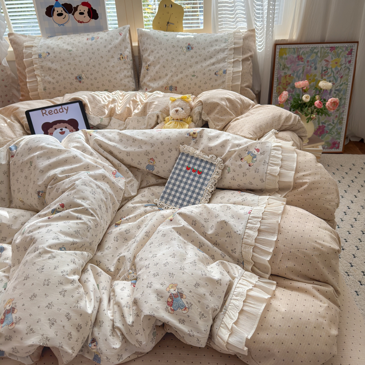 91家纺网 家纺一手货源 找家纺 云锦家居 2026新款纯棉拼接花边小清新工艺款四件套 口袋故事