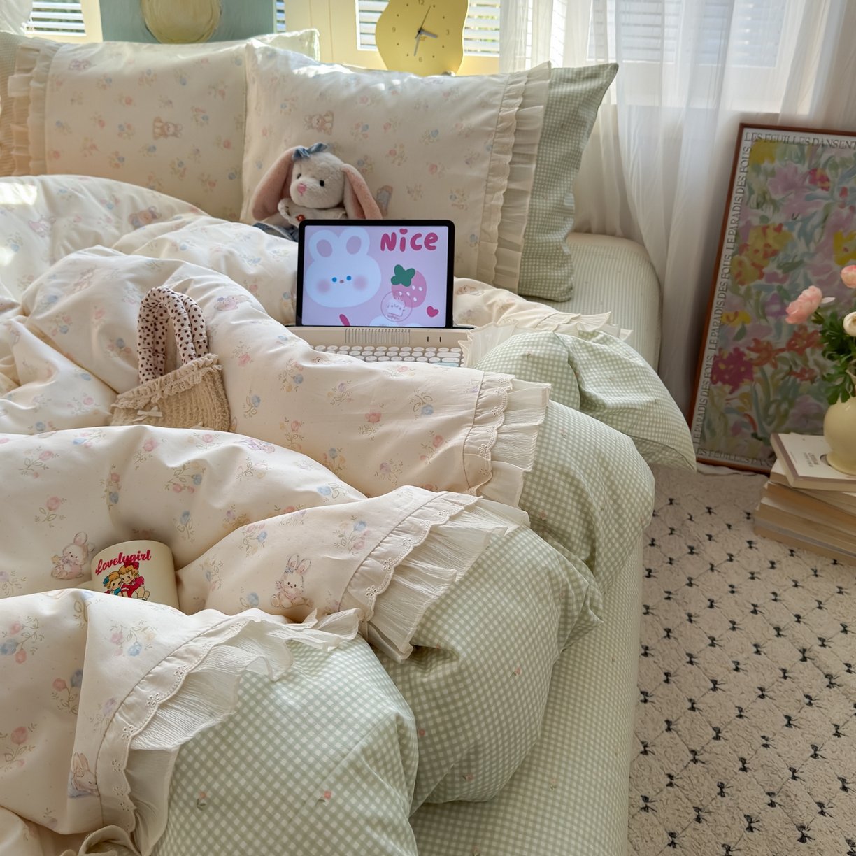 91家纺网 家纺一手货源 找家纺 云锦家居 2026新款纯棉拼接花边小清新工艺款四件套 浪花轻歌