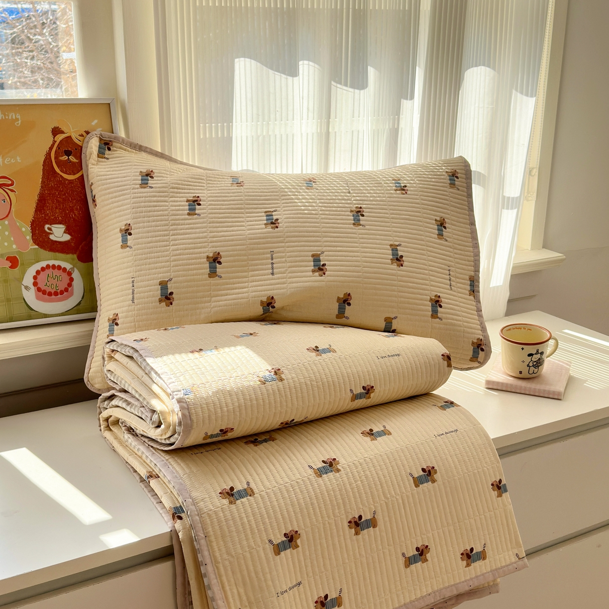 91家纺网 家纺一手货源 找家纺 云锦家居 2026新款双面纯棉小清新印花床盖款四件套 床盖款-柯基漫游记