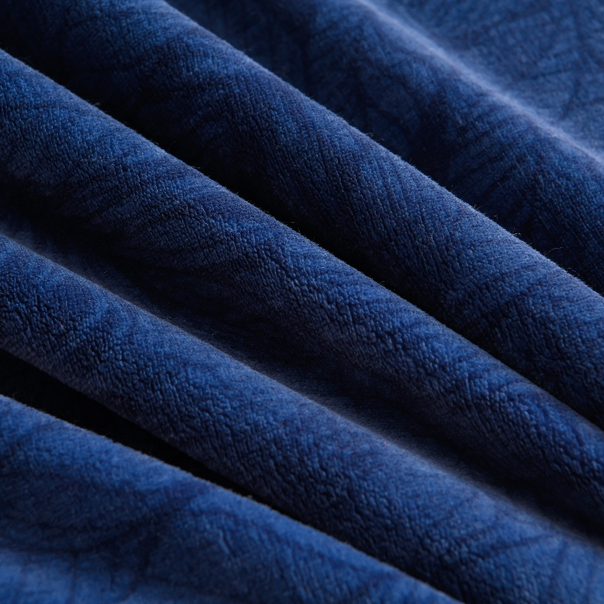 91家纺网 家纺一手货源 找家纺 董成龙家纺 2026新款高克重9-10斤加厚印花超柔牛奶绒爆款法莱绒金貂绒床裙四件套控价 金色年华