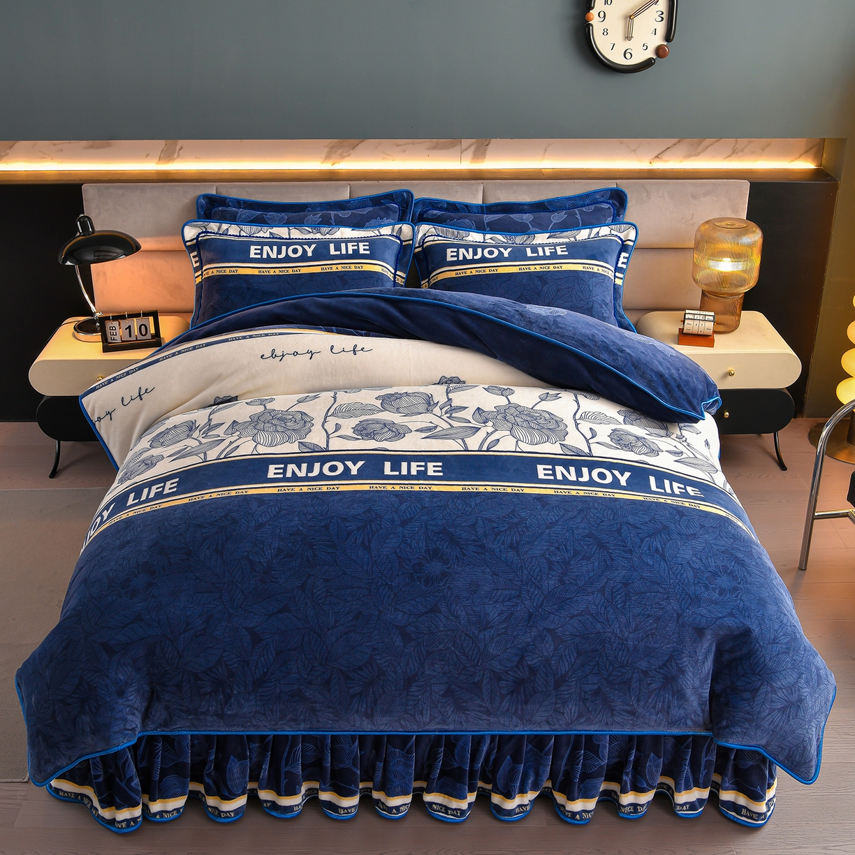 91家纺网 家纺一手货源 找家纺 董成龙家纺 2026新款高克重9-10斤加厚印花超柔牛奶绒爆款法莱绒金貂绒床裙四件套控价 金色年华