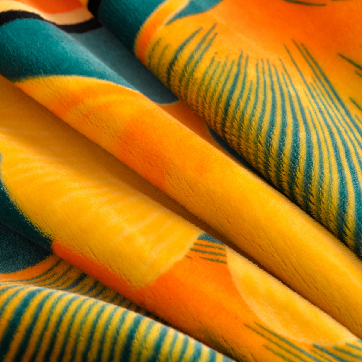 91家纺网 家纺一手货源 找家纺 董成龙家纺 2026新款高克重9-10斤加厚印花超柔牛奶绒爆款法莱绒金貂绒床裙四件套控价 春华秋实