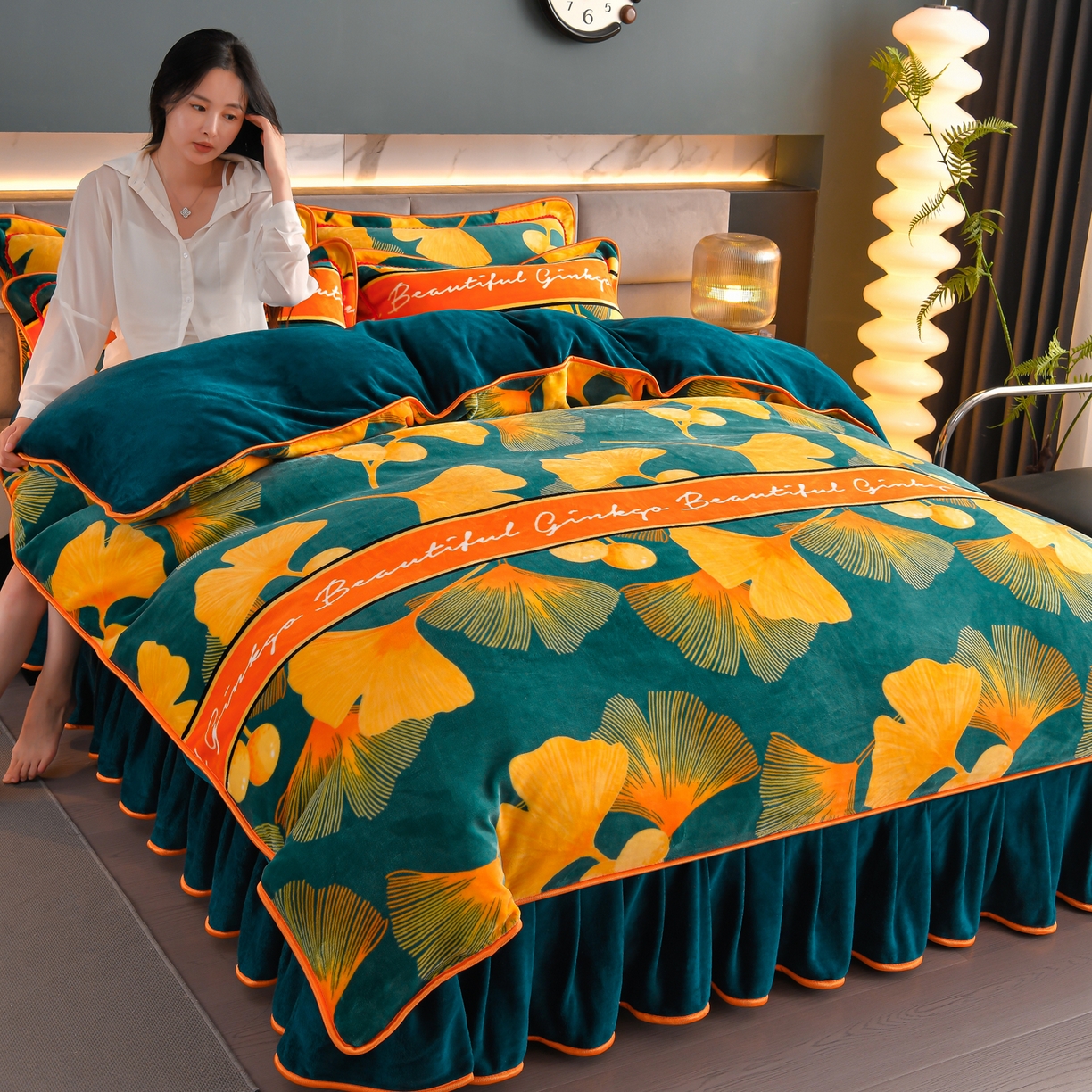 91家纺网 家纺一手货源 找家纺 董成龙家纺 2026新款高克重9-10斤加厚印花超柔牛奶绒爆款法莱绒金貂绒床裙四件套控价 春华秋实