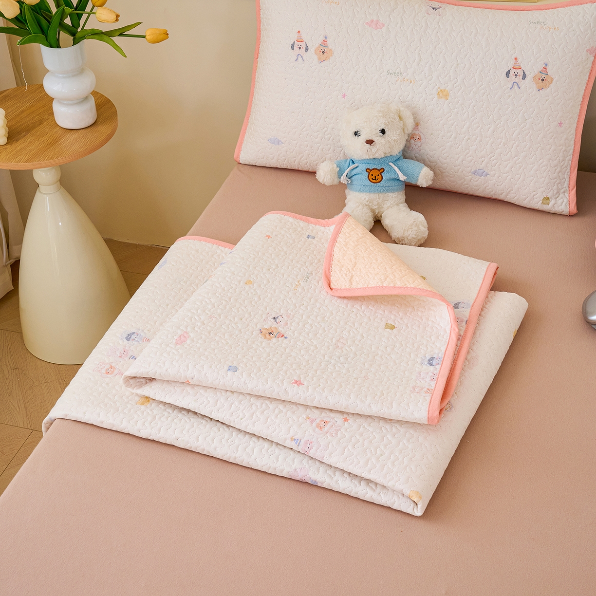 91家纺网 家纺一手货源 找家纺 拾小柒 2026年新款全棉双层纱床护垫纯棉防滑床盖床褥子软床垫 豆豆好朋友