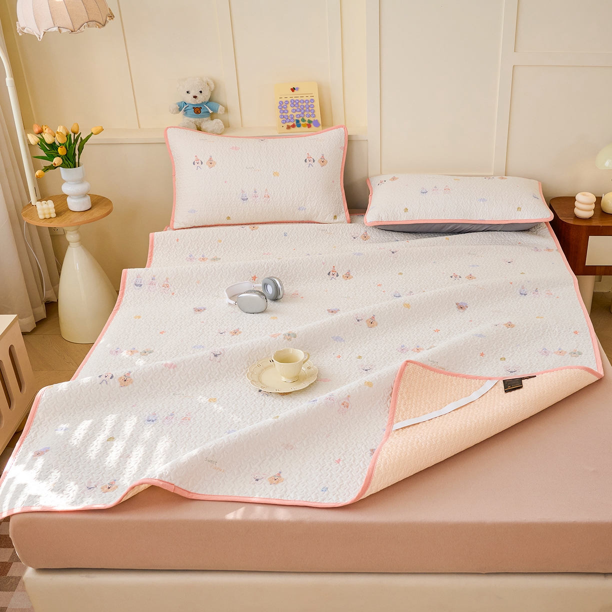 91家纺网 家纺一手货源 找家纺 拾小柒 2026年新款全棉双层纱床护垫纯棉防滑床盖床褥子软床垫 豆豆好朋友