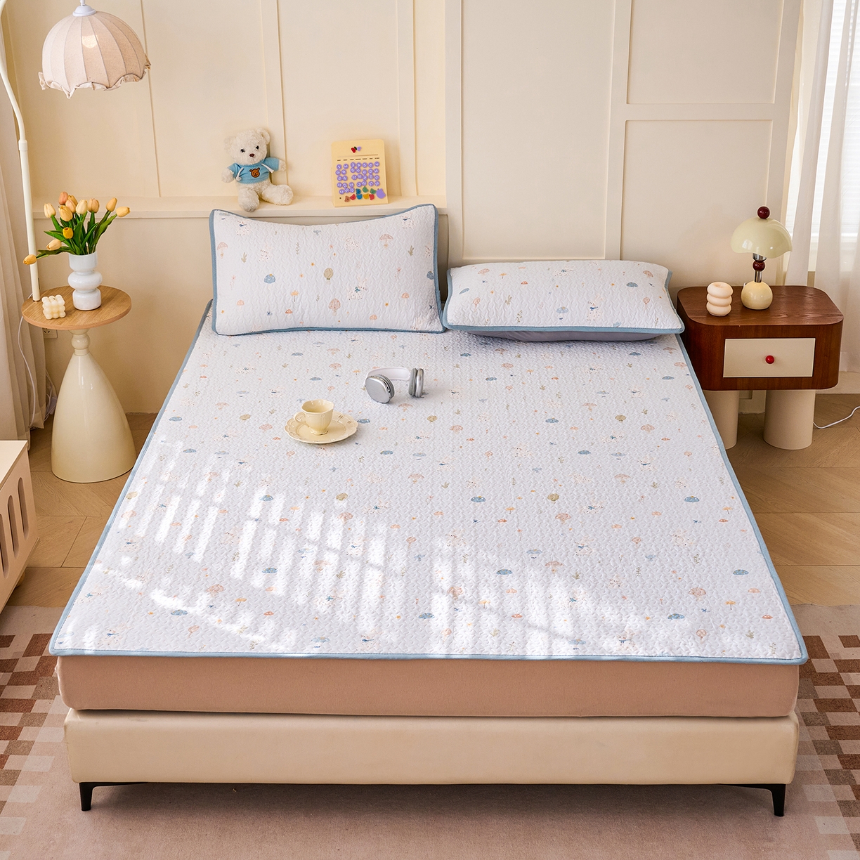 91家纺网 家纺一手货源 找家纺 拾小柒 2026年新款全棉双层纱床护垫纯棉防滑床盖床褥子软床垫 萌趣森林蓝