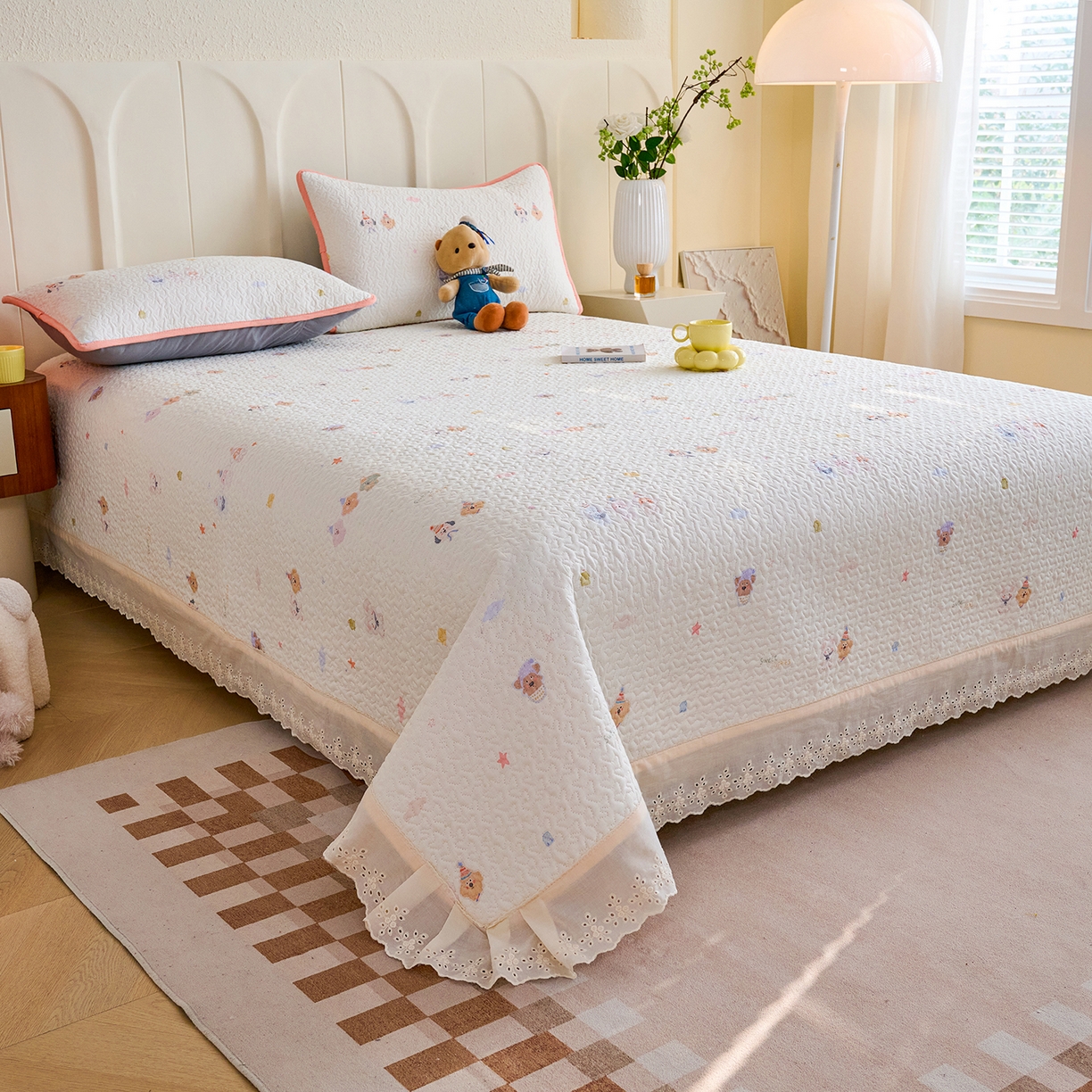 91家纺网 家纺一手货源 找家纺 （总）拾小柒 2026年新款全棉双层纱床盖花边法式中古奶油风防滑床盖三件套