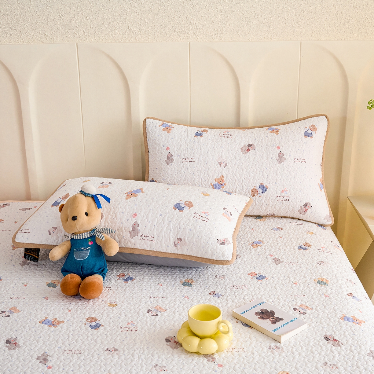 91家纺网 家纺一手货源 找家纺 拾小柒 2026年新款全棉双层纱床盖花边法式中古奶油风防滑床盖三件套 咕噜派米