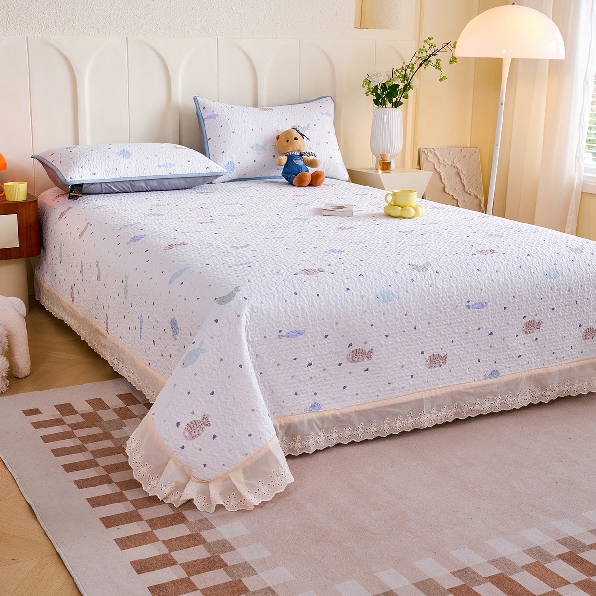 91家纺网 家纺一手货源 找家纺 拾小柒 2026年新款全棉双层纱床盖花边法式中古奶油风防滑床盖三件套 鲤安